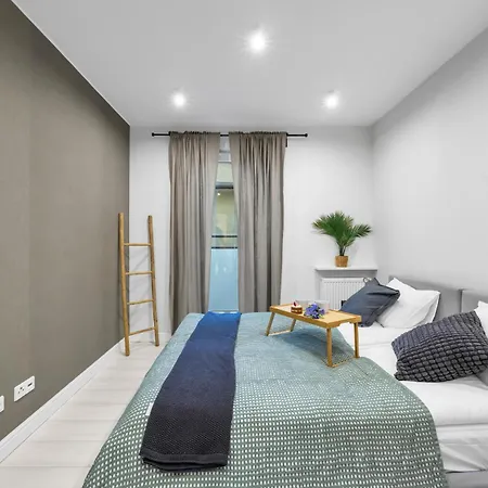 Apartamento Wola - Parking, Balcony, Workspace - By Rentujemy *